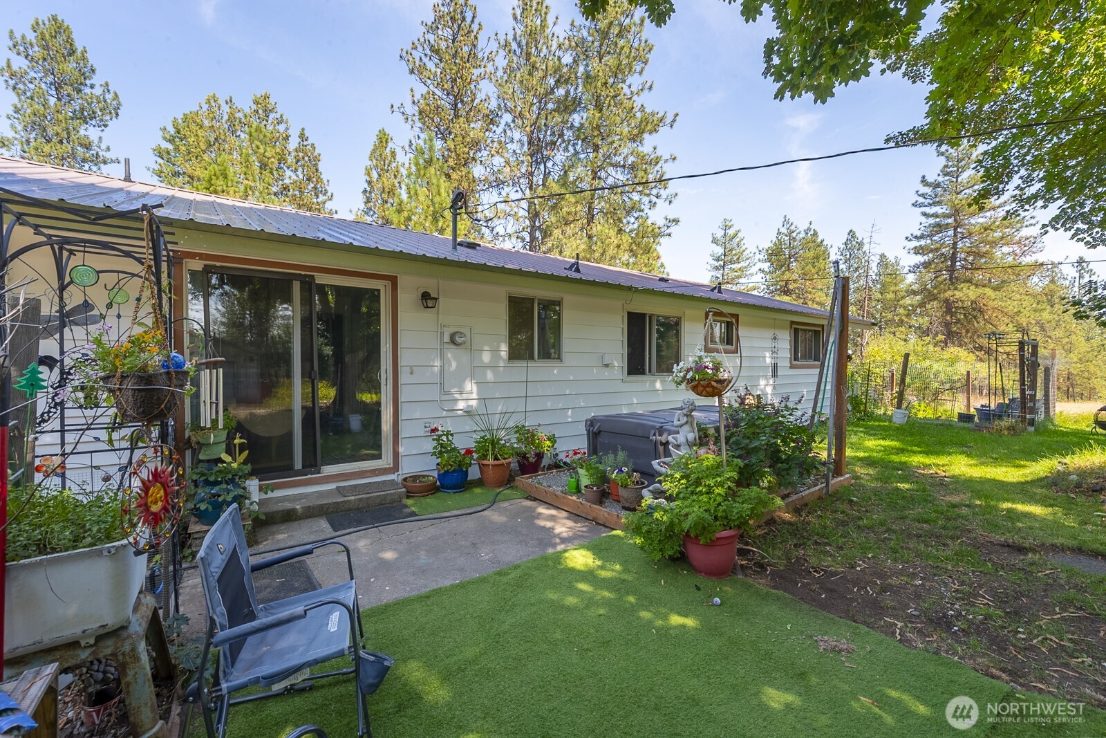 1228 E Lake Street , Medical Lake, WA 99022