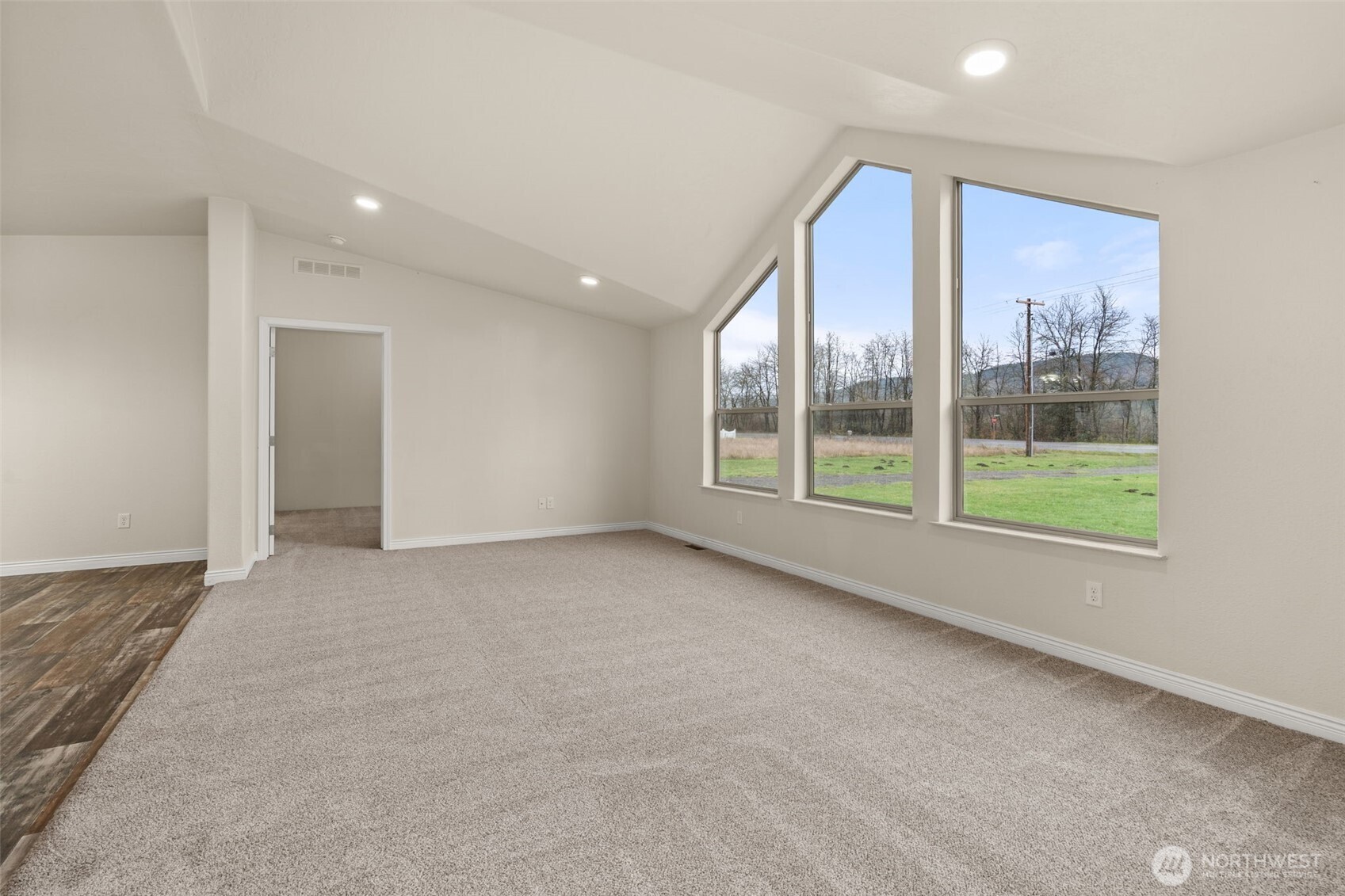 216 Mossyrock Rd West , Mossyrock, WA 98564