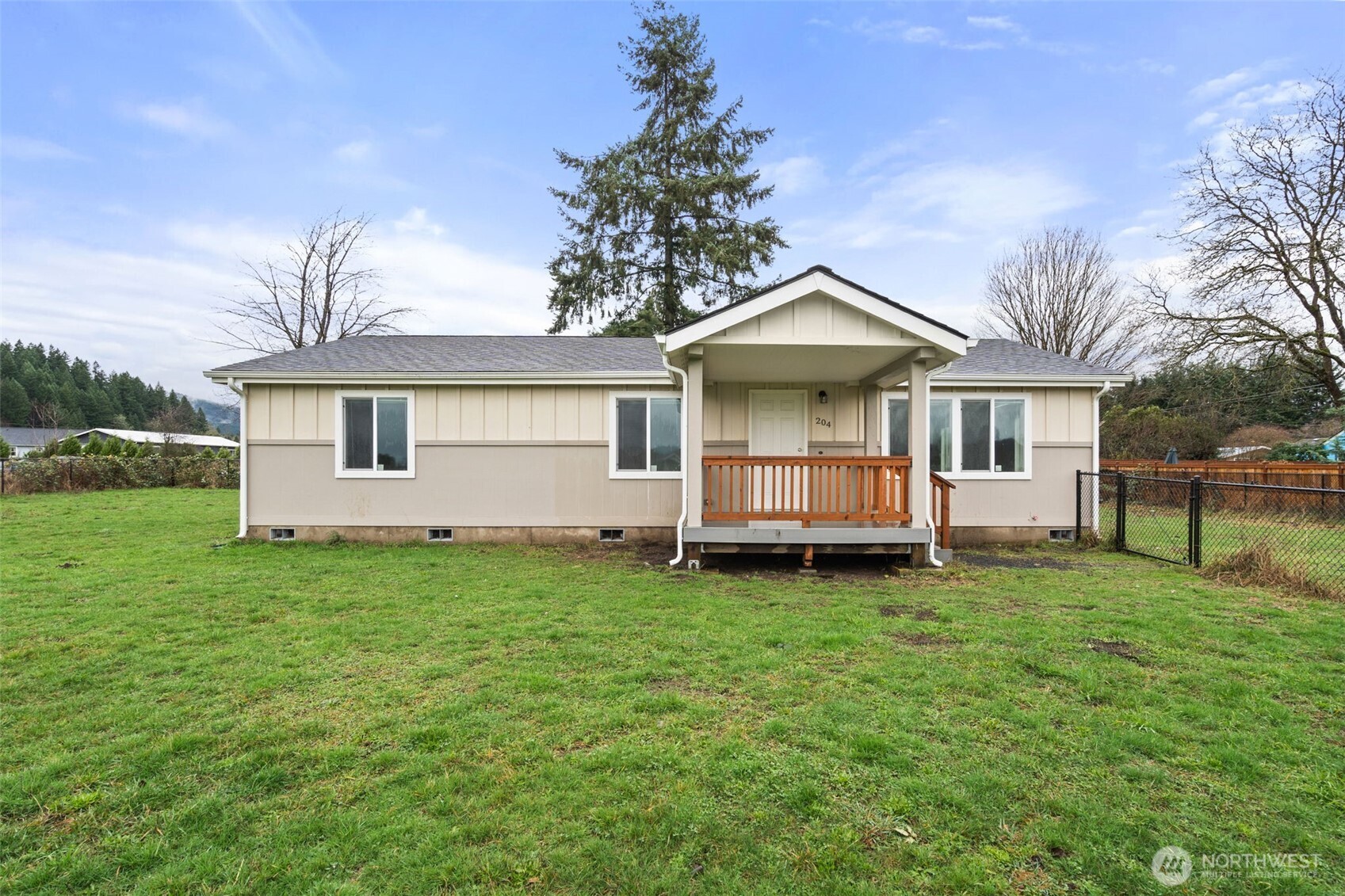 204 Mossyrock Rd West , Mossyrock, WA 98564