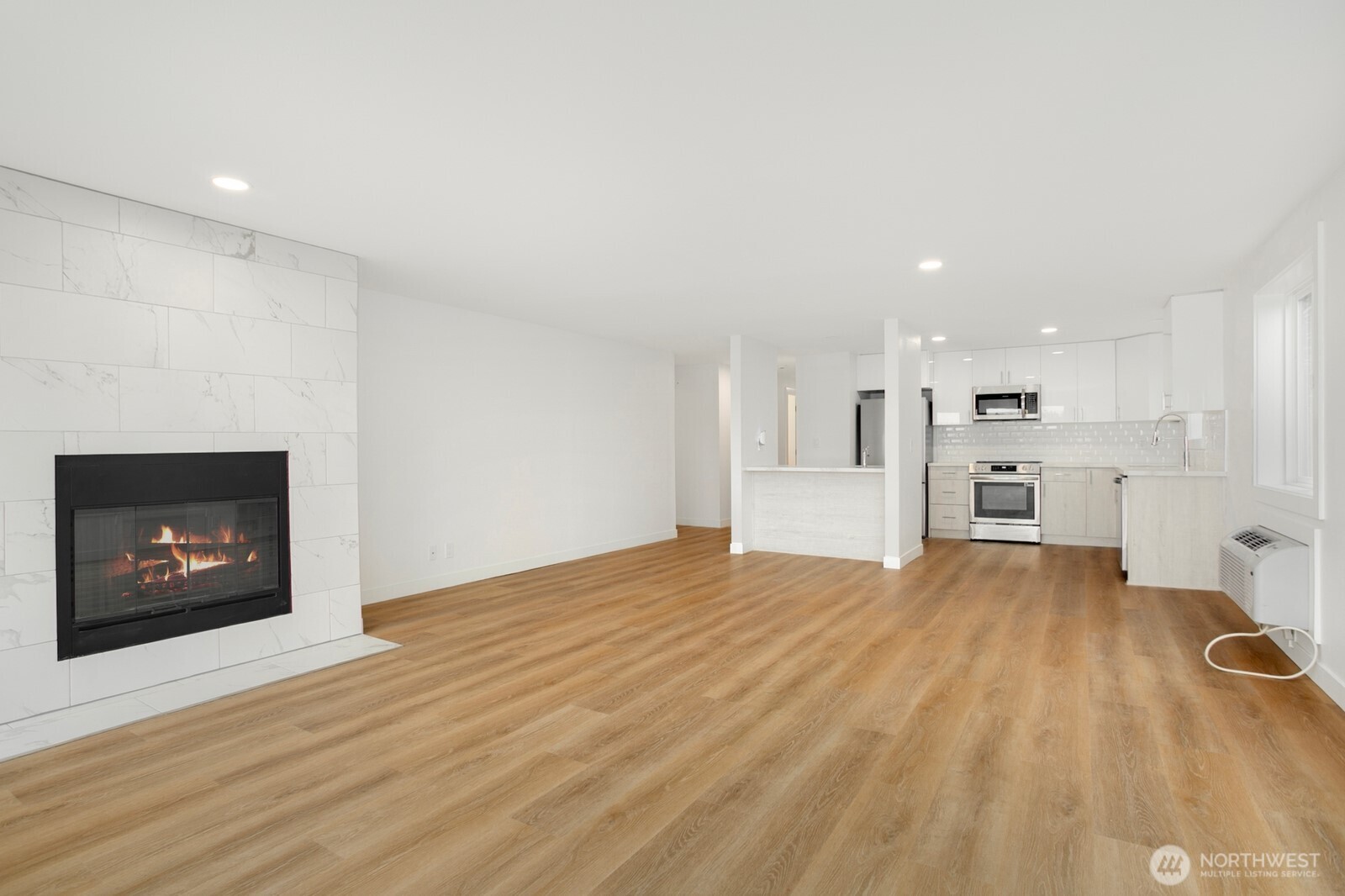 1028 Lakeview Boulevard E #4, Seattle, WA 98102