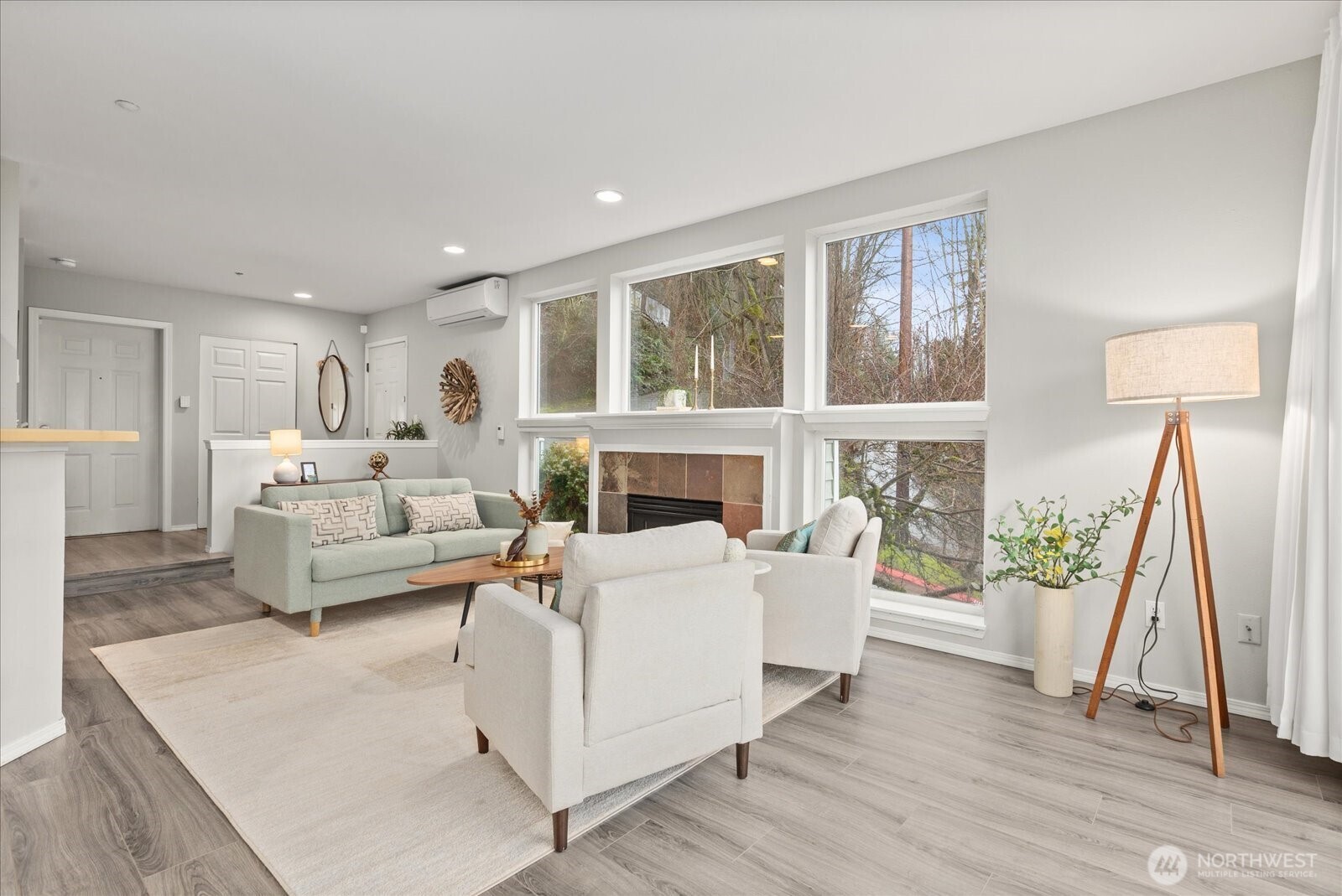 2325 Harbor Avenue SW #B1, Seattle, WA 98126-2076