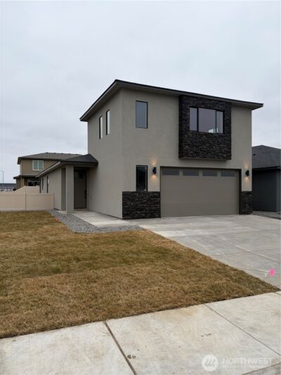 1012 NE 9th Avenue , Ephrata, WA 98823 - Photo 2