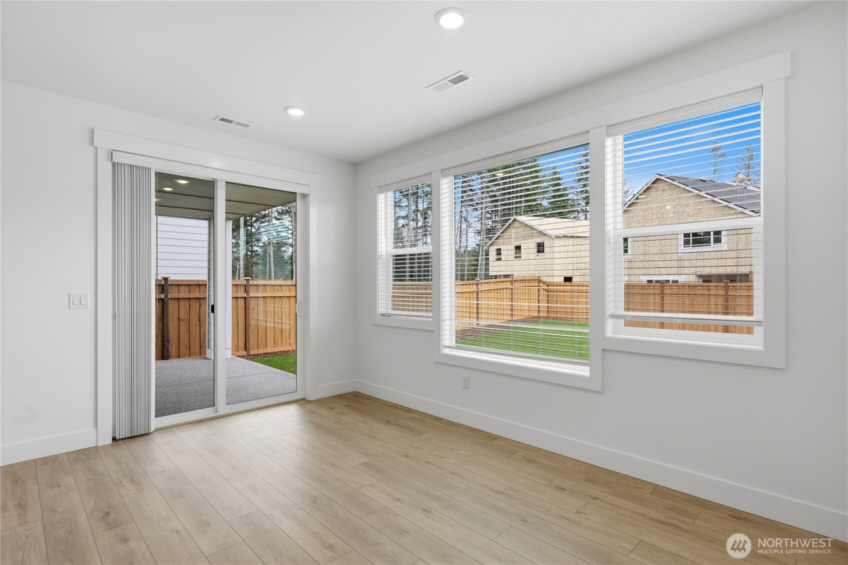 20433 Mystic Place E, Bonney Lake, WA 98391