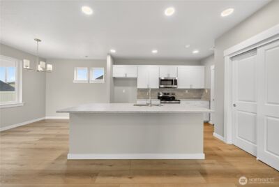 1203 Hickory Road , Moses Lake, WA 98837 - Photo 3