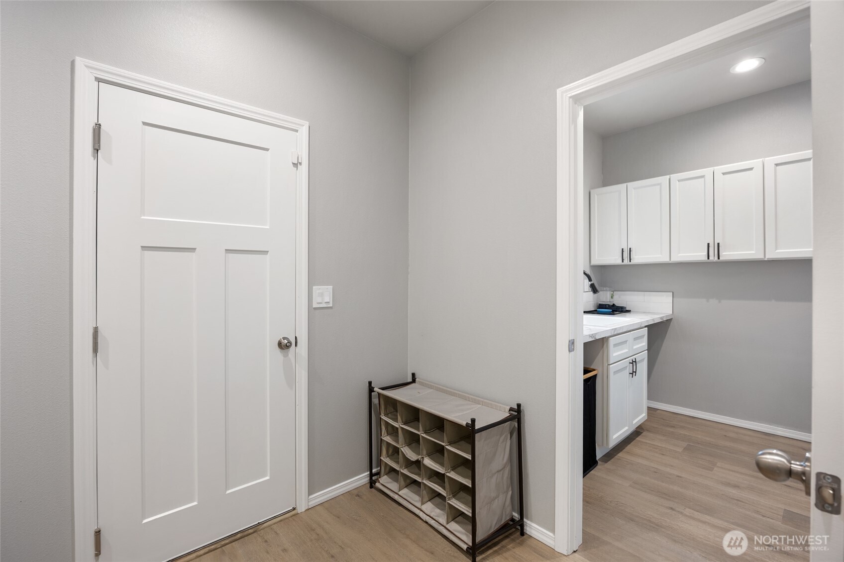 1512 S Madison Street , Moses Lake, WA 98837