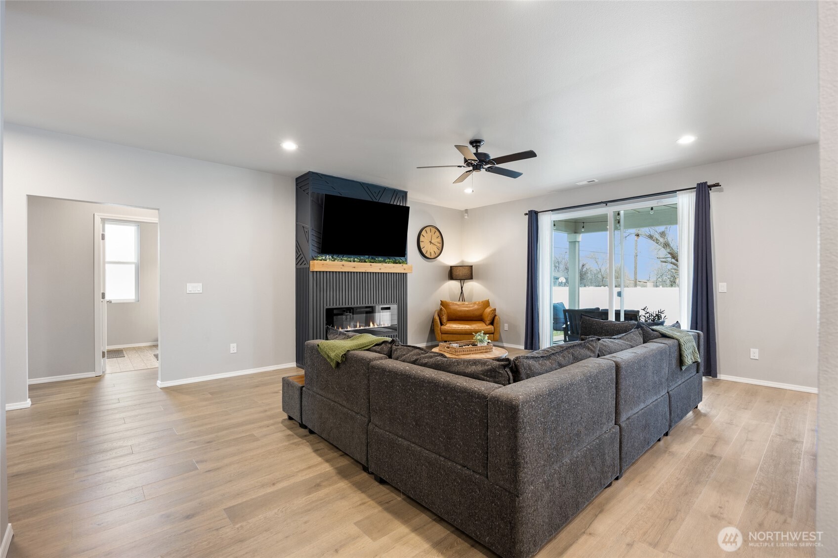 1512 S Madison Street , Moses Lake, WA 98837