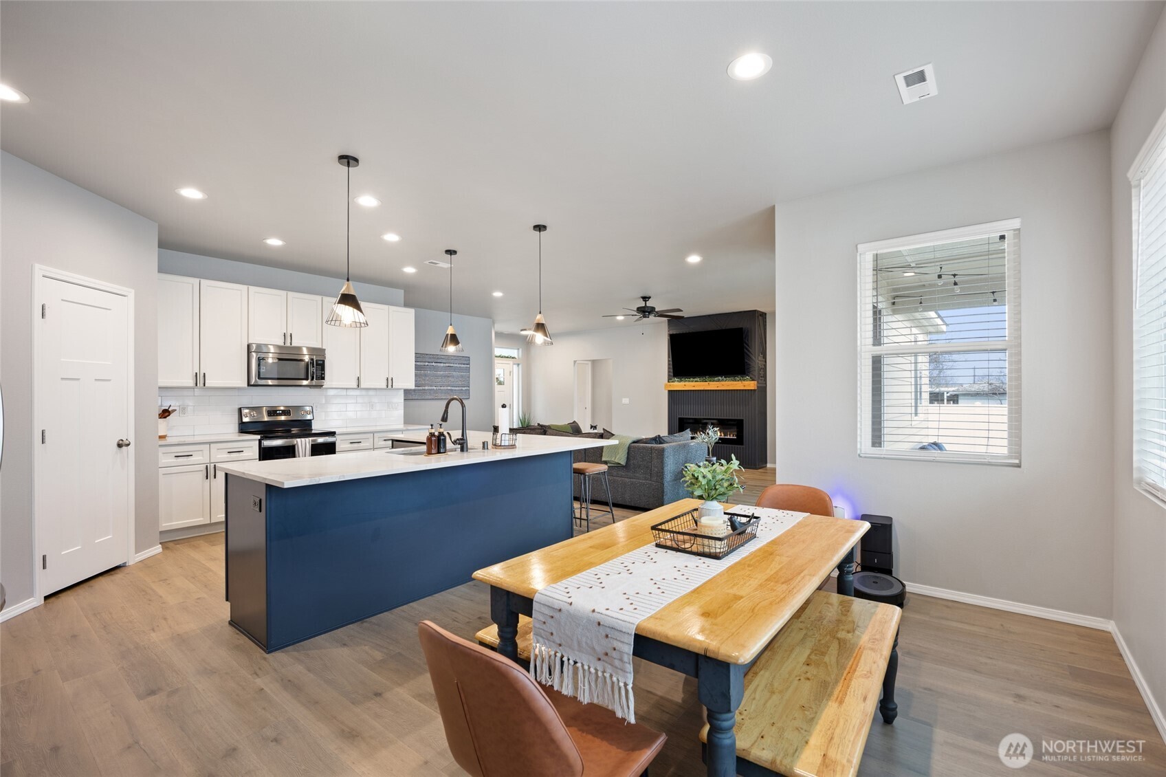 1512 S Madison Street , Moses Lake, WA 98837