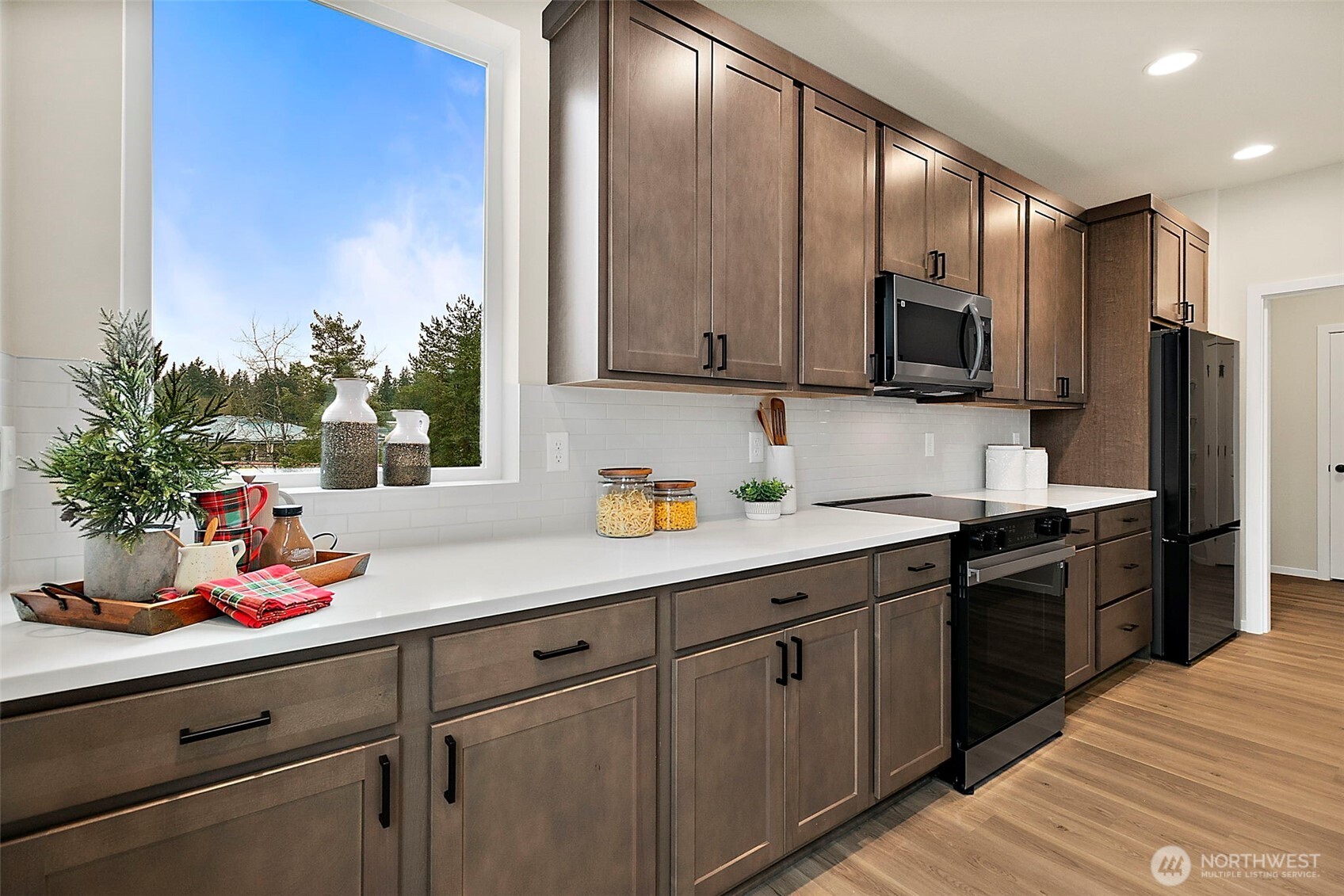 18518 SE 271st Place , Covington, WA 98042