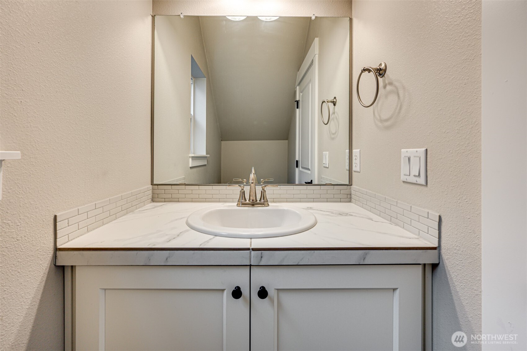 1203 S Union Place , Ridgefield, WA 98632