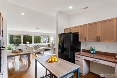 8415 44th Avenue S, Seattle, WA 98118 - Photo 12