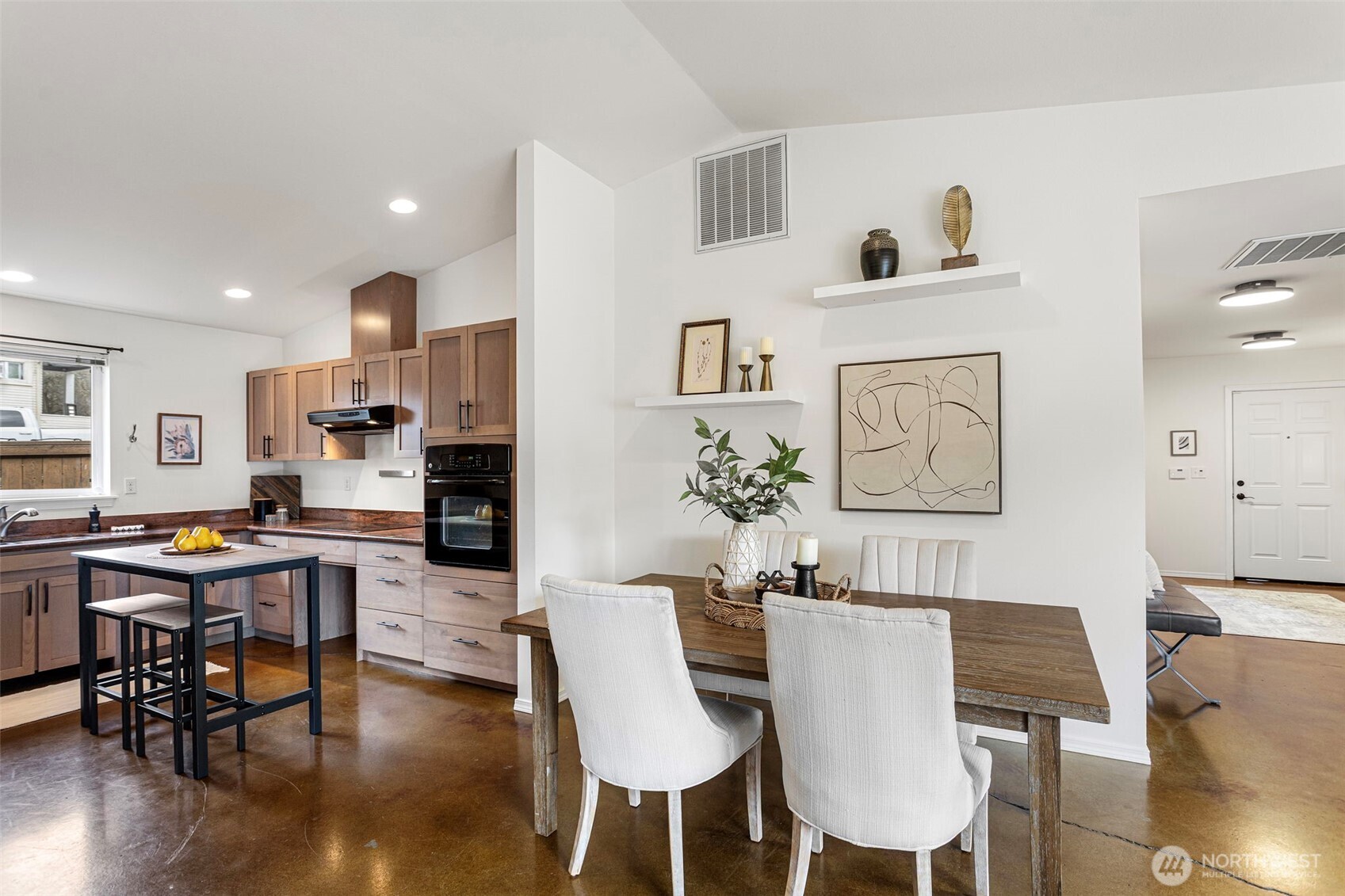 8415 44th Avenue S, Seattle, WA 98118