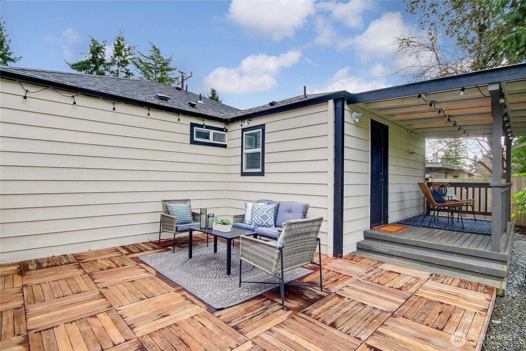 11271 35th Avenue SW, Seattle, WA 98146