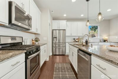 2238 100th Drive SE, Lake Stevens, WA 98258-4564 - Photo 7