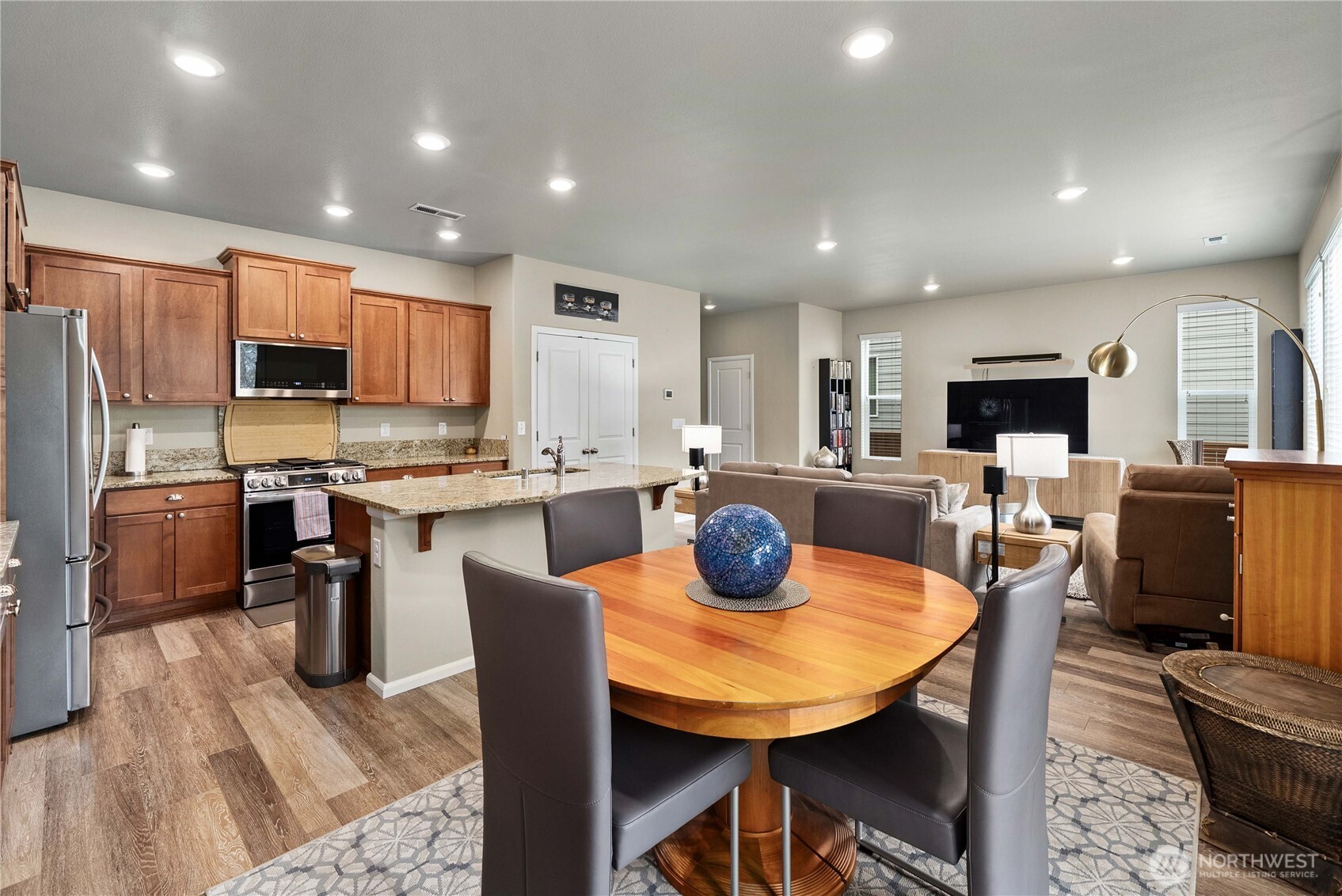 8805 Jayden Street NE, Olympia, WA 98516