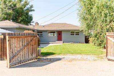 1218 N Ashland , East Wenatchee, WA 98802 - Photo 2