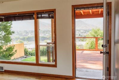 1218 N Ashland , East Wenatchee, WA 98802 - Photo 5