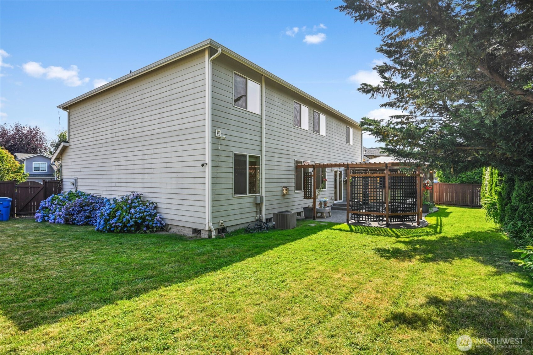 14925 Rivergrove Drive E, Sumner, WA 98390