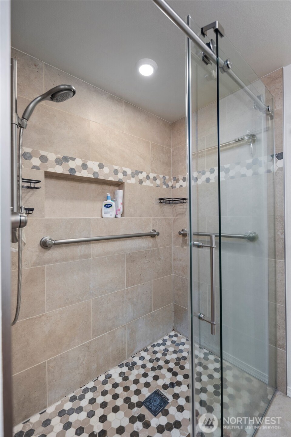 22614 43rd Avenue S, Kent, WA 98032