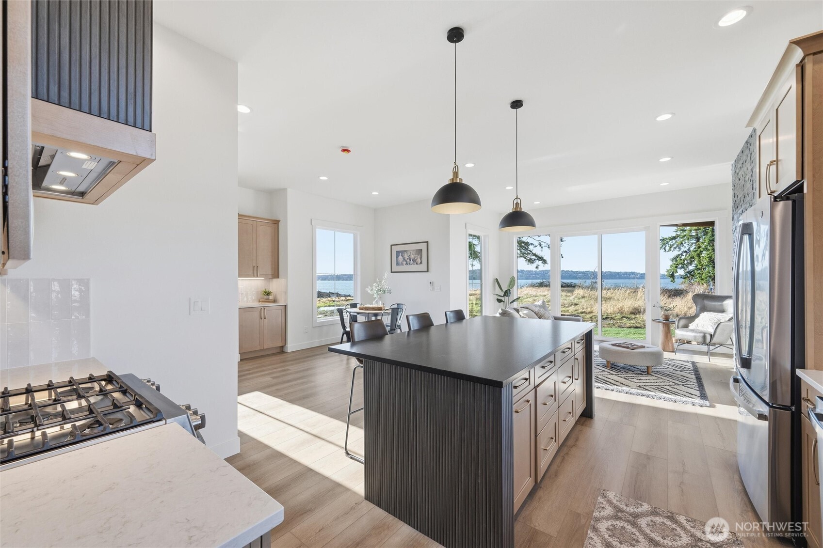 1114 Leighton Street , Blaine, WA 98230