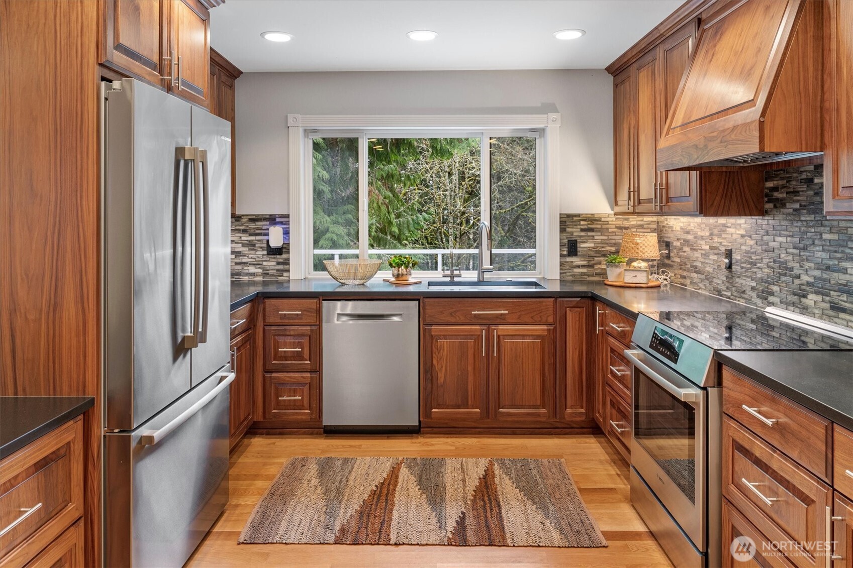 14009 134th Ave E , Puyallup, WA 98374