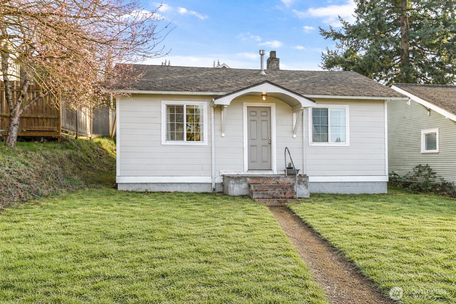 1508 Lakeway Drive , Bellingham, WA 98229