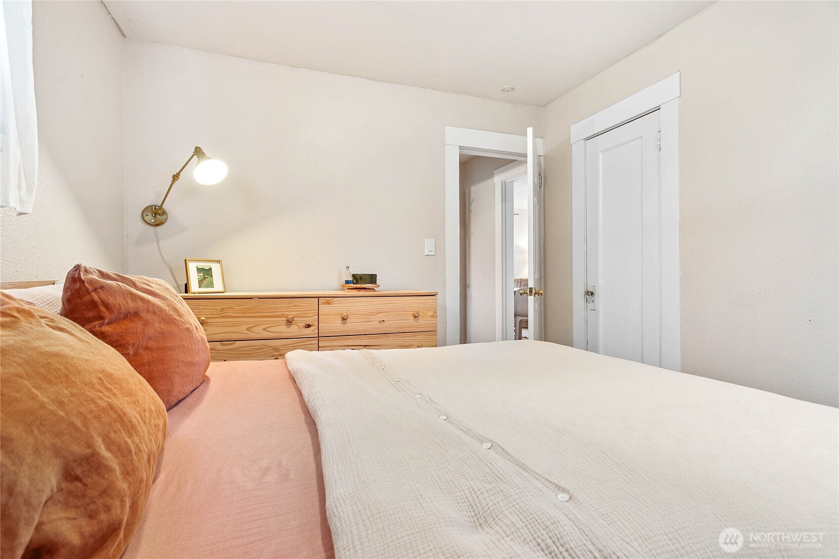 1508 Lakeway Drive , Bellingham, WA 98229