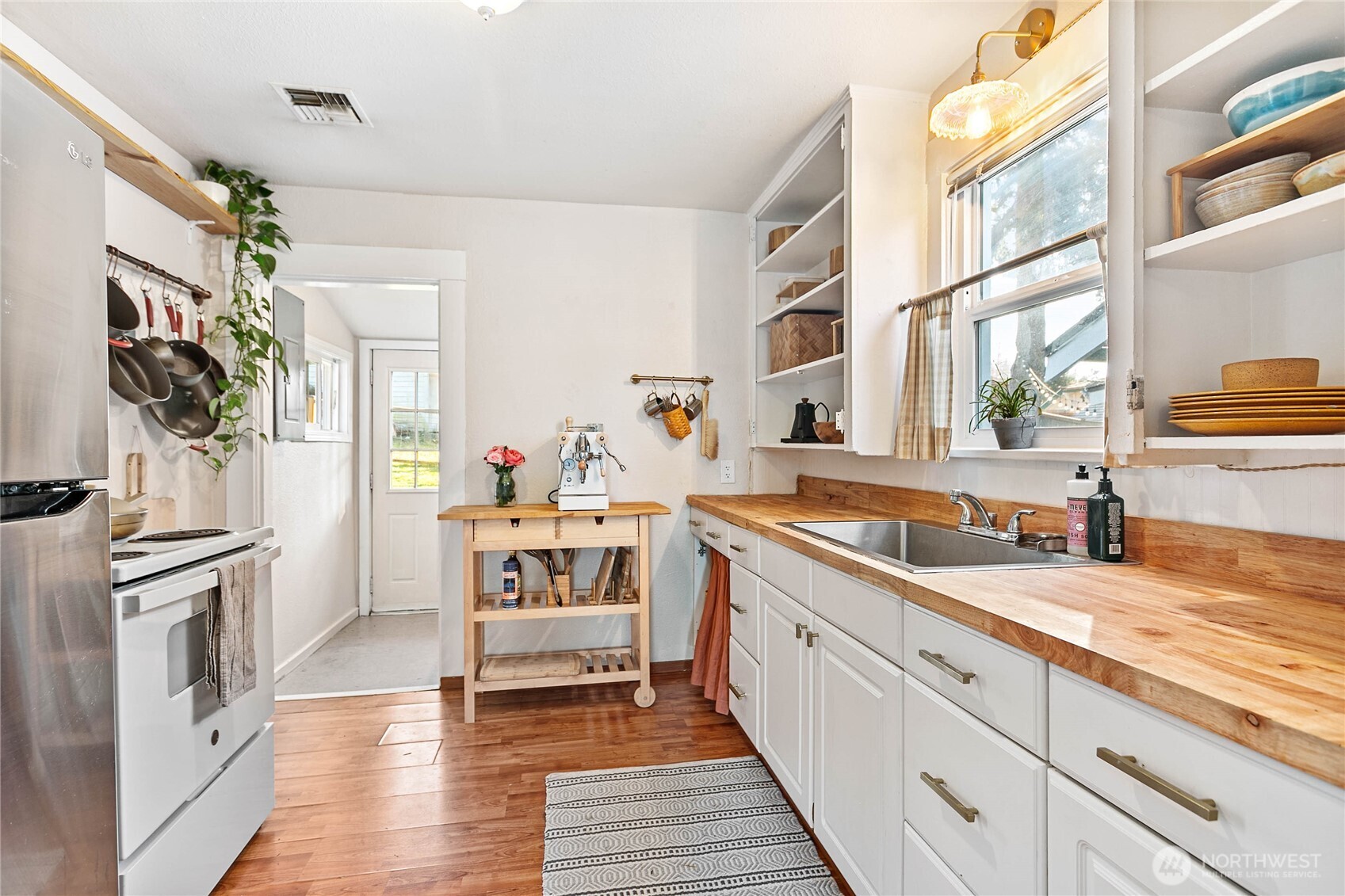 1508 Lakeway Drive , Bellingham, WA 98229