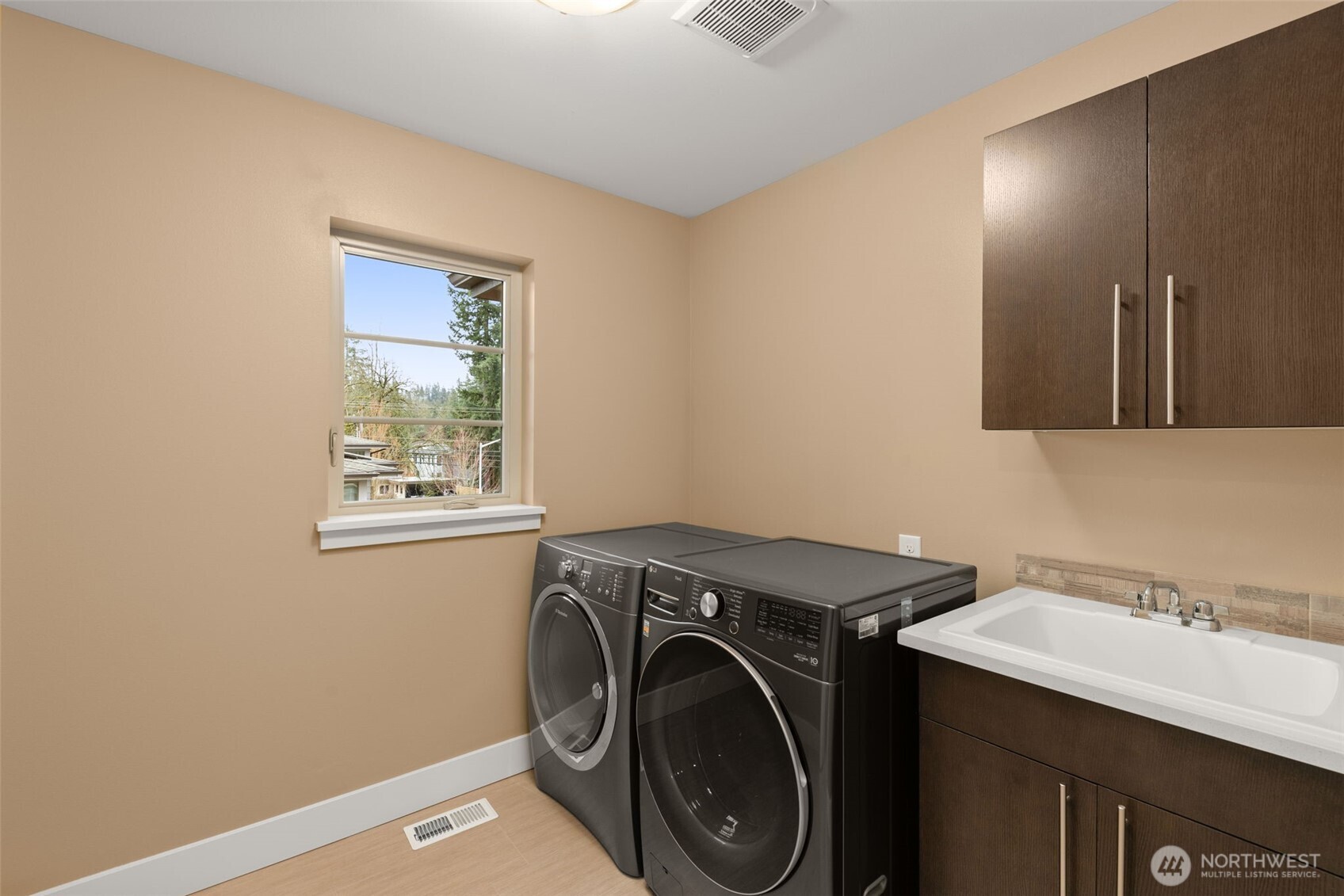 11222 116th Place NE, Kirkland, WA 98033