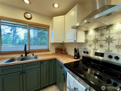 471 Kloshe Court SE, Ocean Shores, WA 98569 - Photo 11