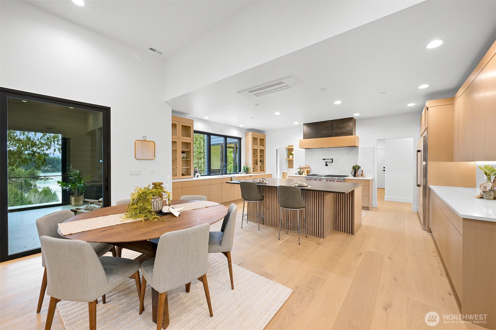 166 Soundview Drive , Bellingham, WA 98229