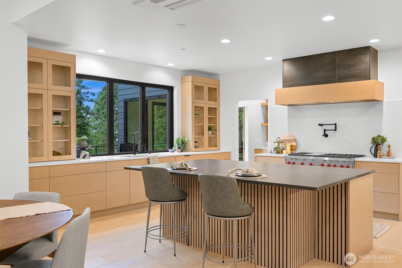 166 Soundview Drive , Bellingham, WA 98229