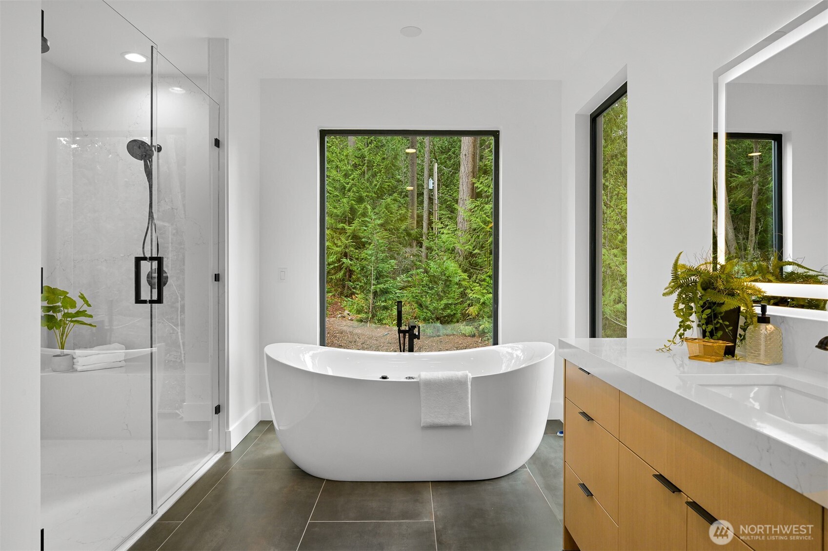 166 Soundview Drive , Bellingham, WA 98229