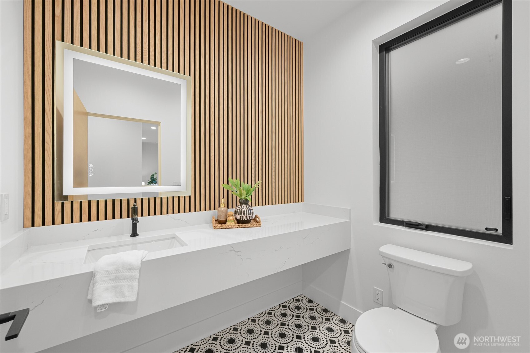 166 Soundview Drive , Bellingham, WA 98229