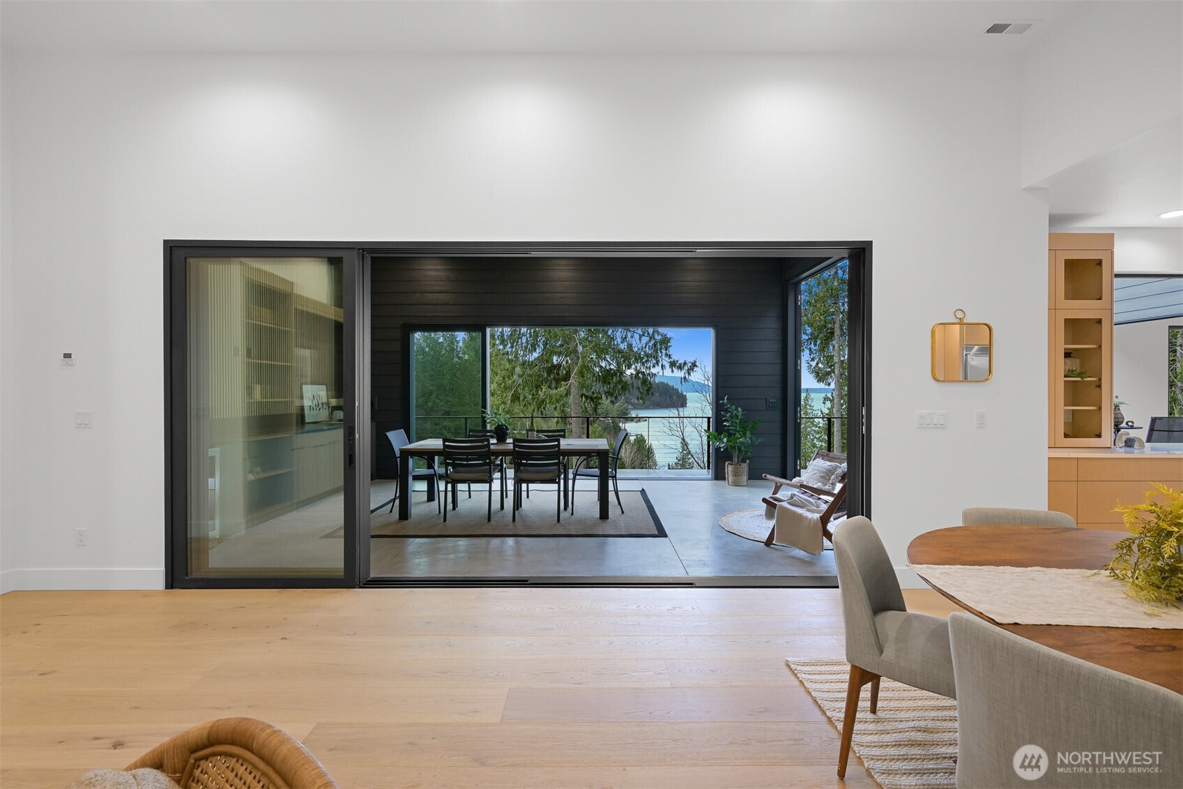 166 Soundview Drive , Bellingham, WA 98229