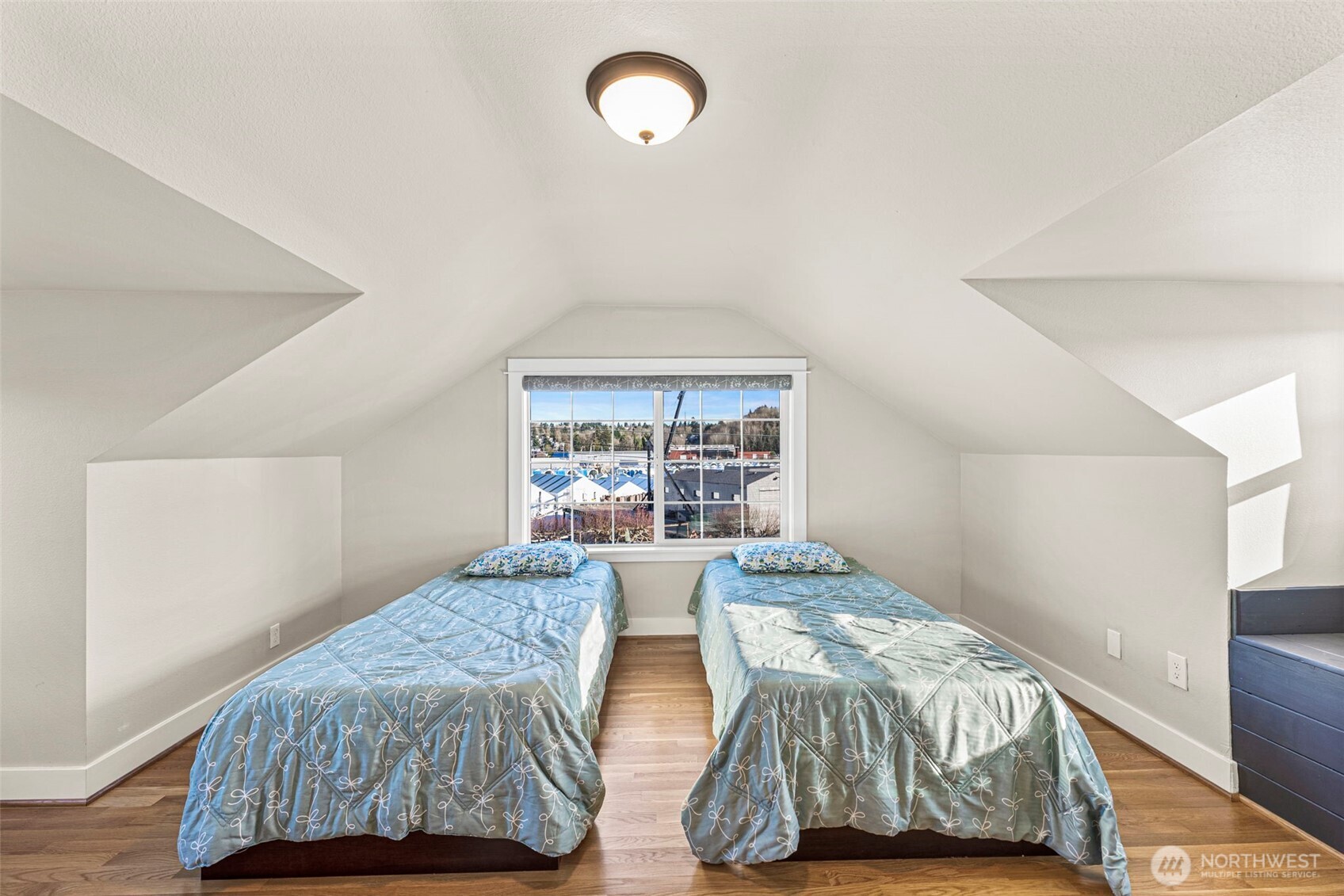 1816 Day Island Boulevard W, University Place, WA 98466