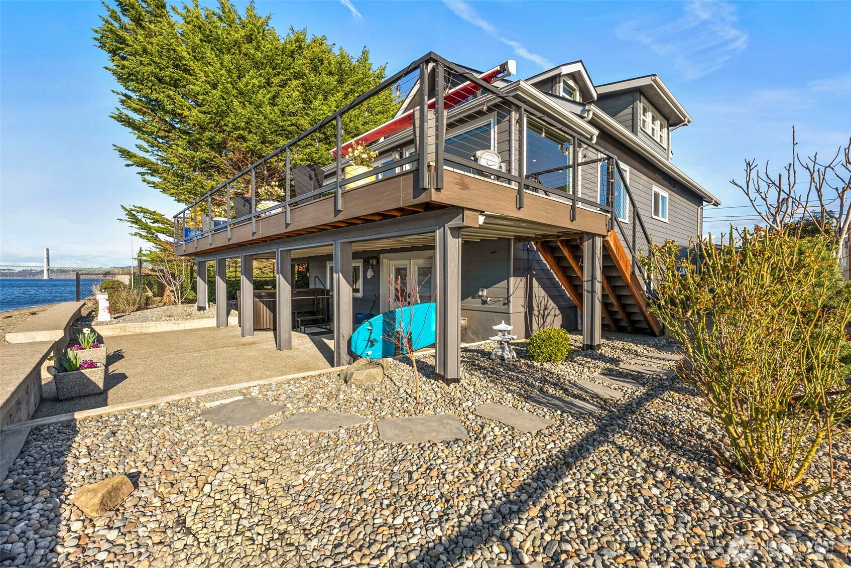 1816 Day Island Boulevard W, University Place, WA 98466