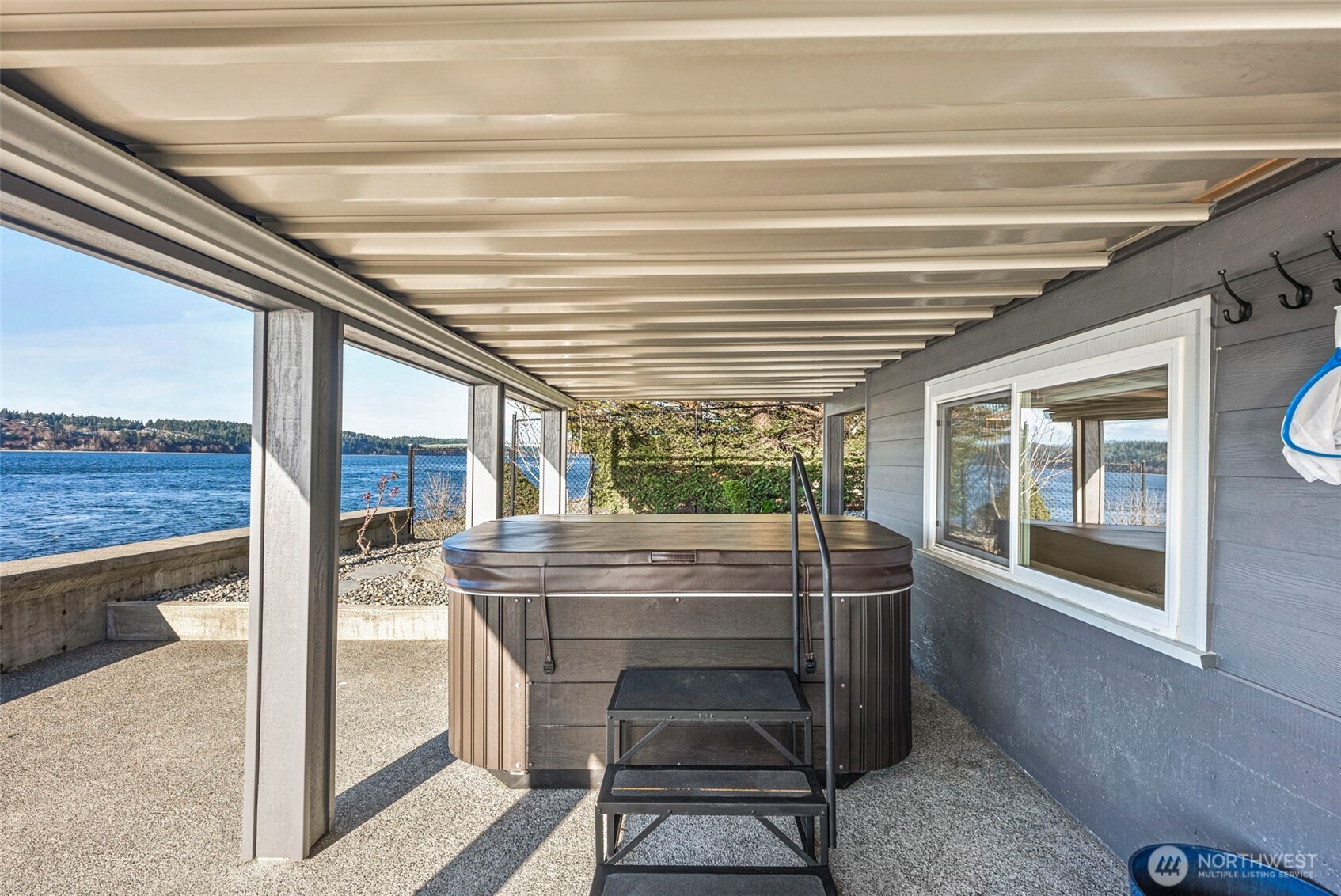 1816 Day Island Boulevard W, University Place, WA 98466