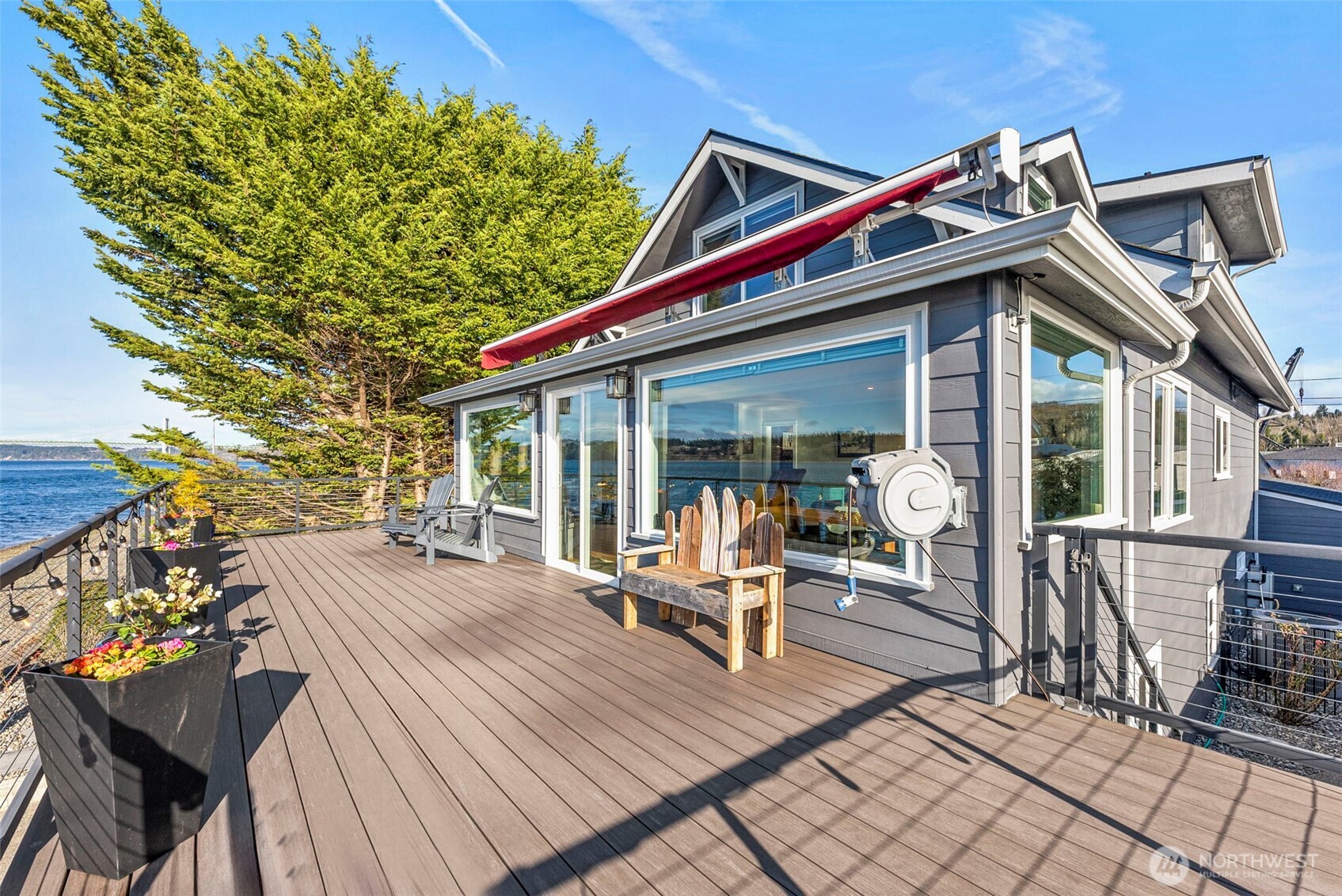 1816 Day Island Boulevard W, University Place, WA 98466