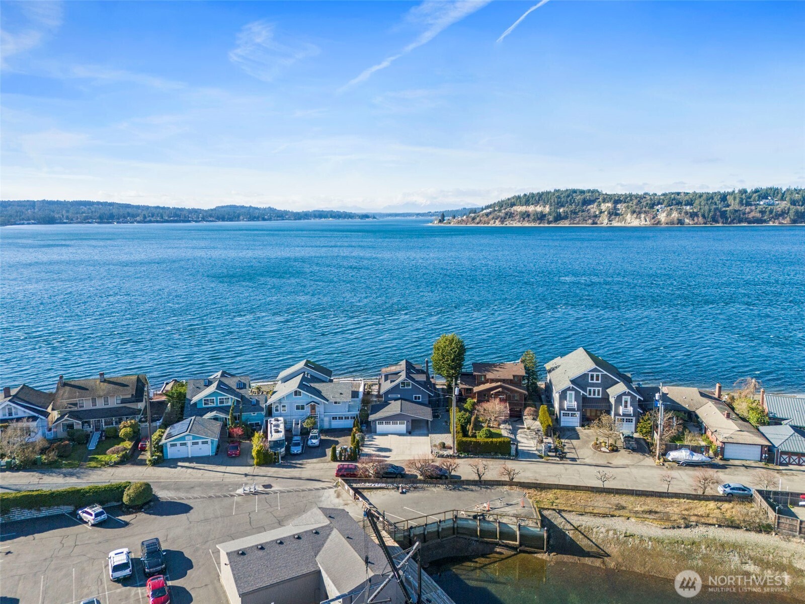 1816 Day Island Boulevard W, University Place, WA 98466