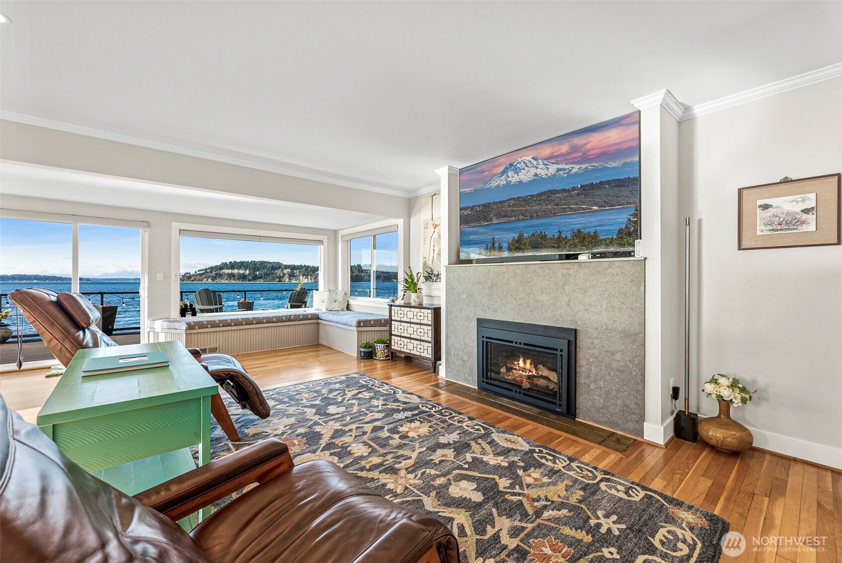 1816 Day Island Boulevard W, University Place, WA 98466