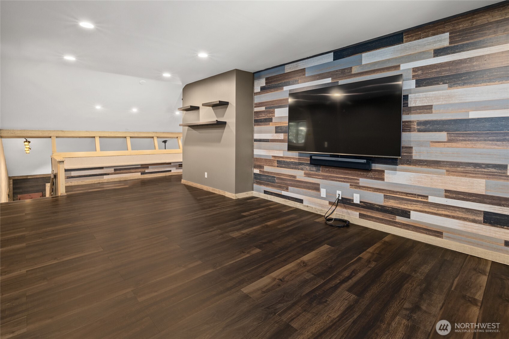 221 W Lakedale Drive , Ronald, WA 98940