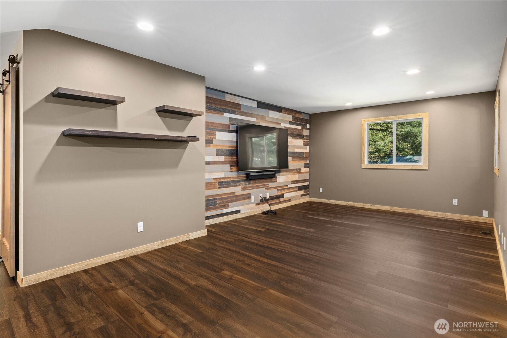 221 W Lakedale Drive , Ronald, WA 98940