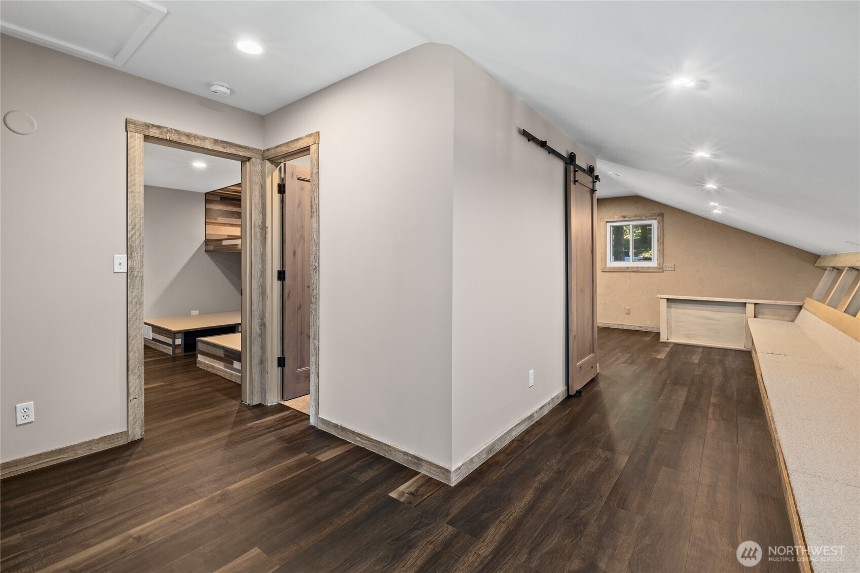 221 W Lakedale Drive , Ronald, WA 98940