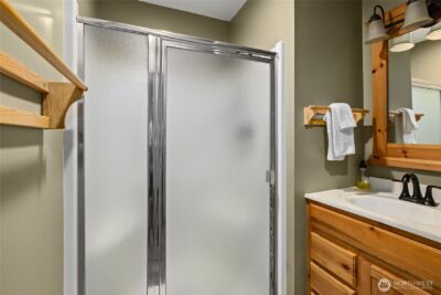 221 W Lakedale Drive , Ronald, WA 98940 - Photo 28