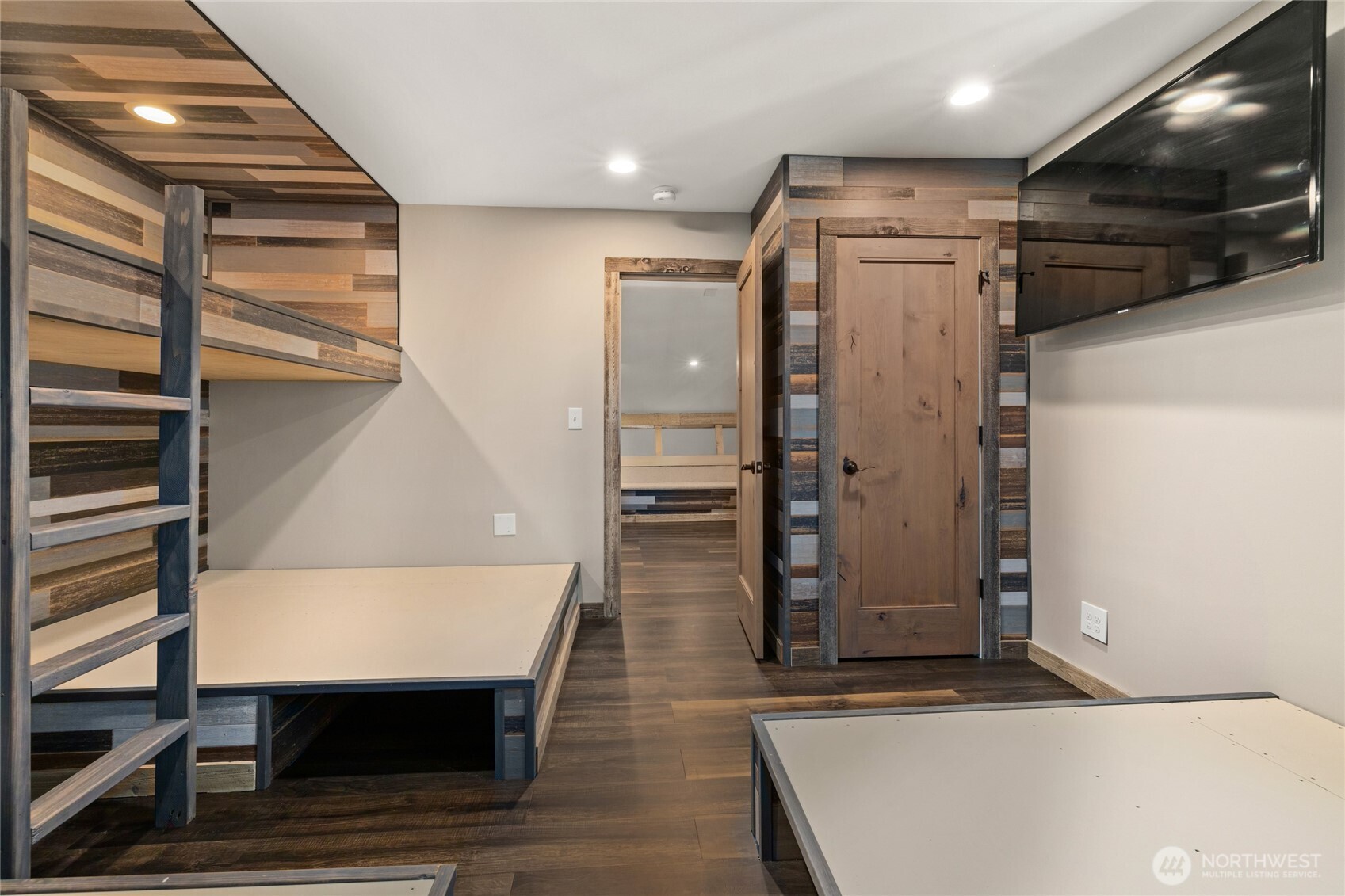 221 W Lakedale Drive , Ronald, WA 98940