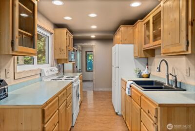 221 W Lakedale Drive , Ronald, WA 98940 - Photo 7