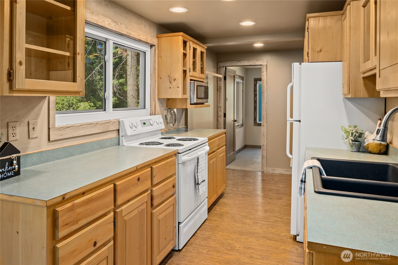 221 W Lakedale Drive , Ronald, WA 98940