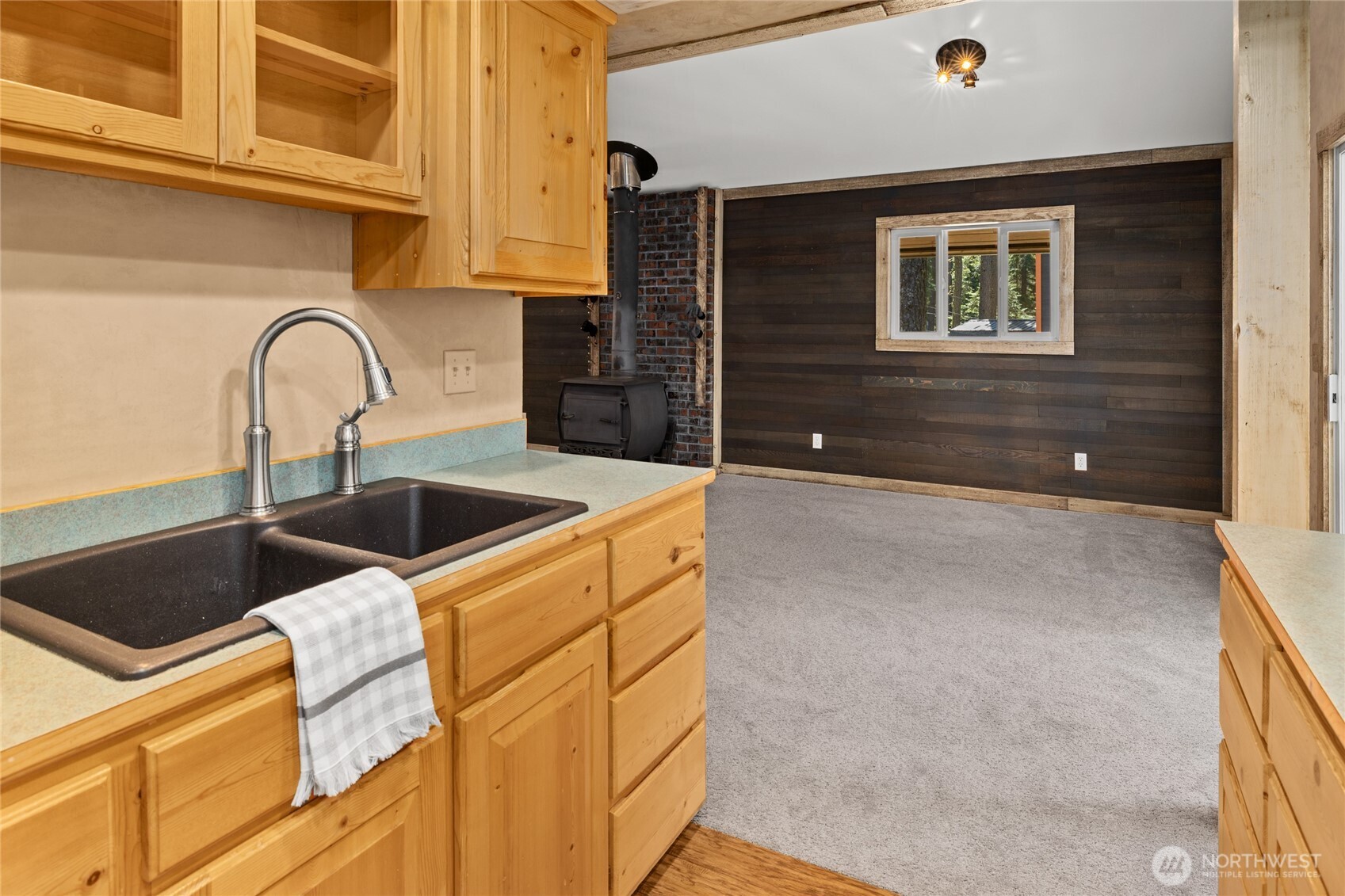 221 W Lakedale Drive , Ronald, WA 98940