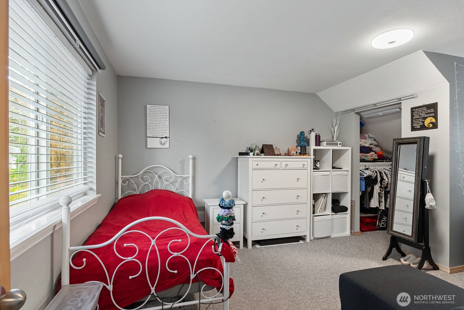 5384 Cameron Road , Freeland, WA 98249