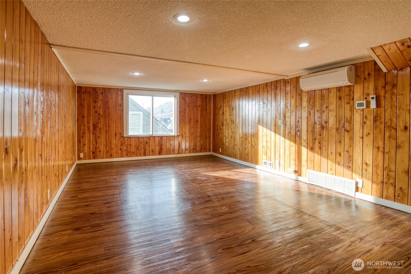 2409 Cherry Street , Aberdeen, WA 98520